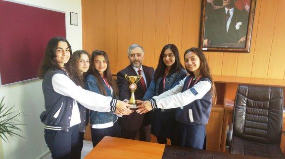 IMKB Sosyal Bilimler Lisesi Oryantringte Türkiye İkincisi Oldu