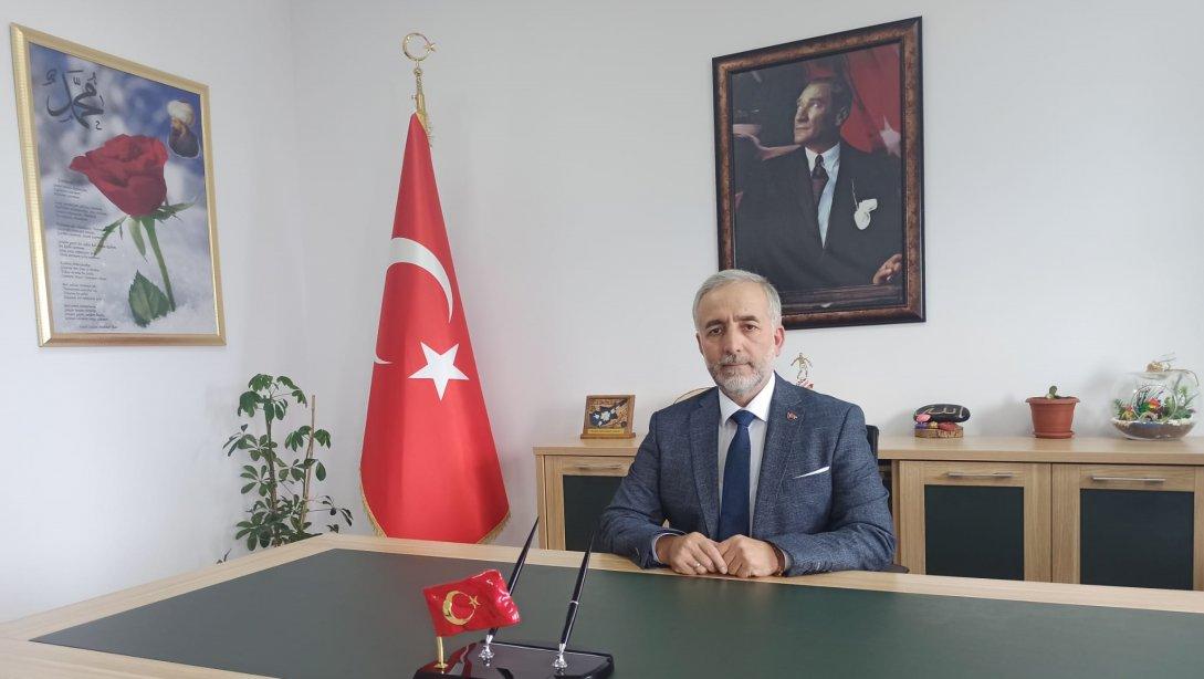 İlçe Milli Eğitim Müdürümüz Murat Çulfaz'ın Liselere Geçiş Sınavına (LGS) girecek öğrencilerimize başarı mesajı.