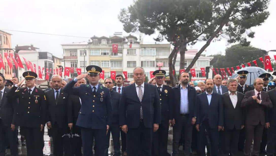19 Mayıs Atatürk'ü Anma Gençlik ve Spor Bayramı Çelenk Sunma Töreni ilçemiz Belediye Meydanında yapıldı. 