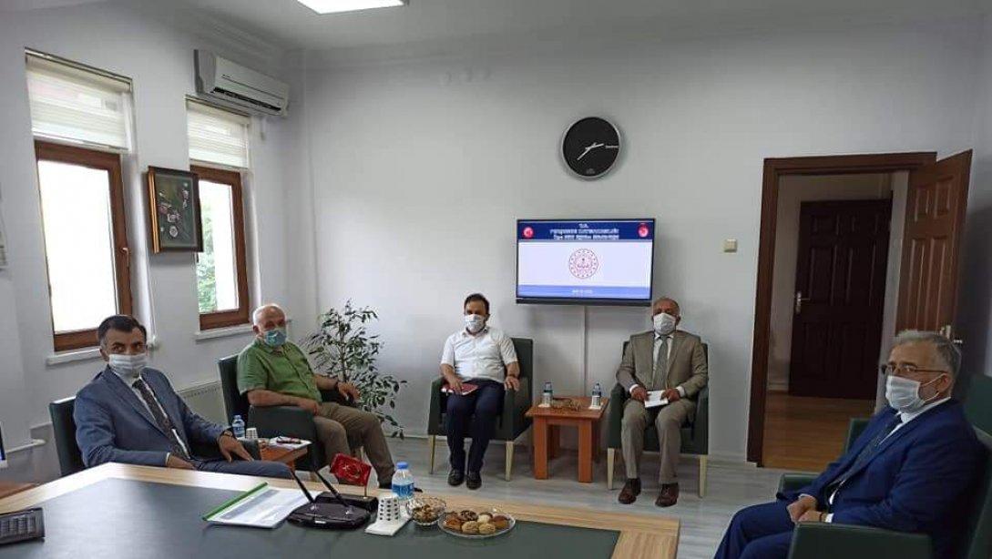İl  Milli Eğitim Müdürümüz Sayın Mehmet Fatih VARGELOĞLU İlçe Milli Eğitim Müdürlüğümüzü ziyaret ettiler. 