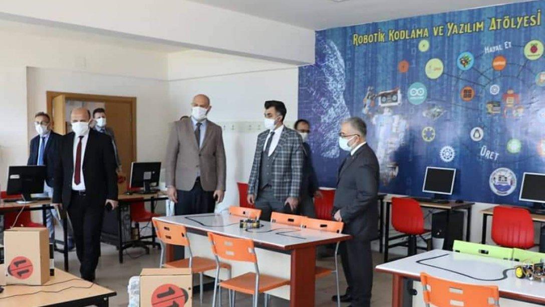 İl Milli Eğitim Müdürümüz Mehmet Fatih Vargeloğlu ilçemiz Atatürk İlk/Ortaokulu'nu ziyaret ederek incelemelerde bulundu.