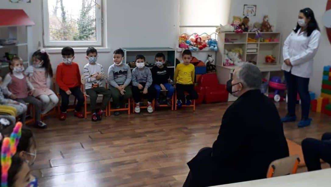 İlçe Milli Eğitim Müdürümüz Murat Çulfaz 75. Yıl Anaokulu'nda minik öğrencilerimizle bir araya geldi.