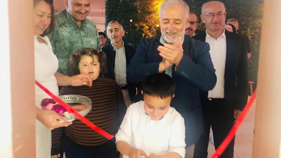 Perşembede Okullar Tatil mi?