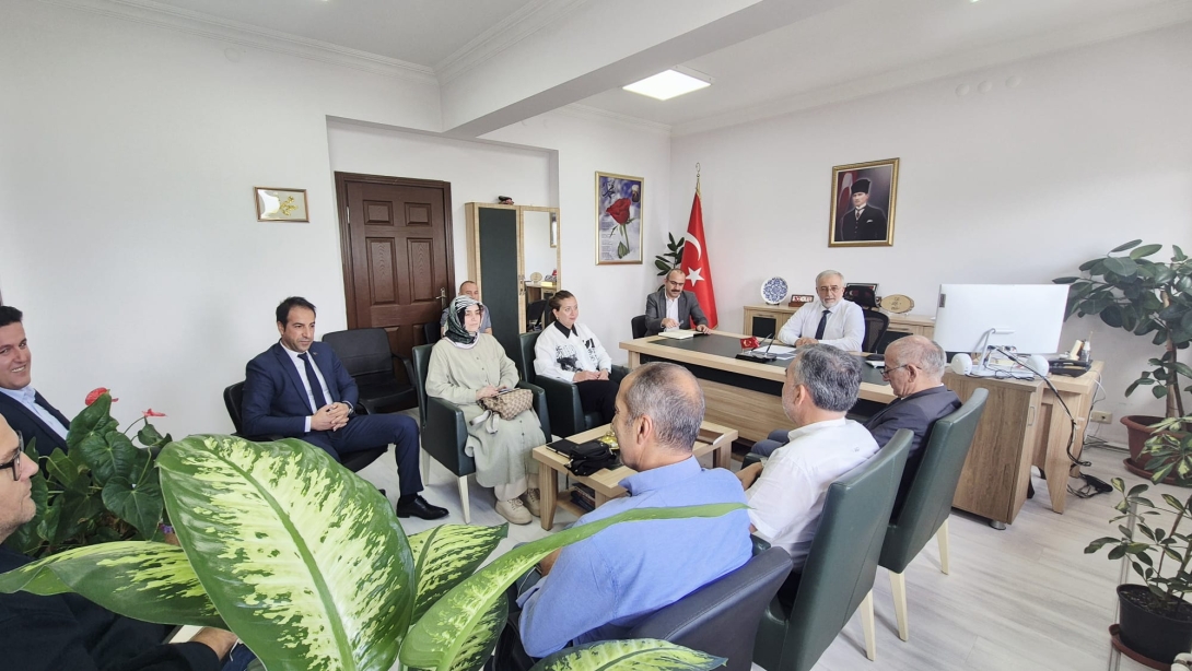 Cumhuriyetimizin 102. Yıl Dönümü Kutlama Programı Hazırlık Toplantısı Gerçekleştirildi